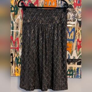 VINTAGE Midi LUREX Skirt Pleated. Black & multi colour. Metallic. Pockets. M